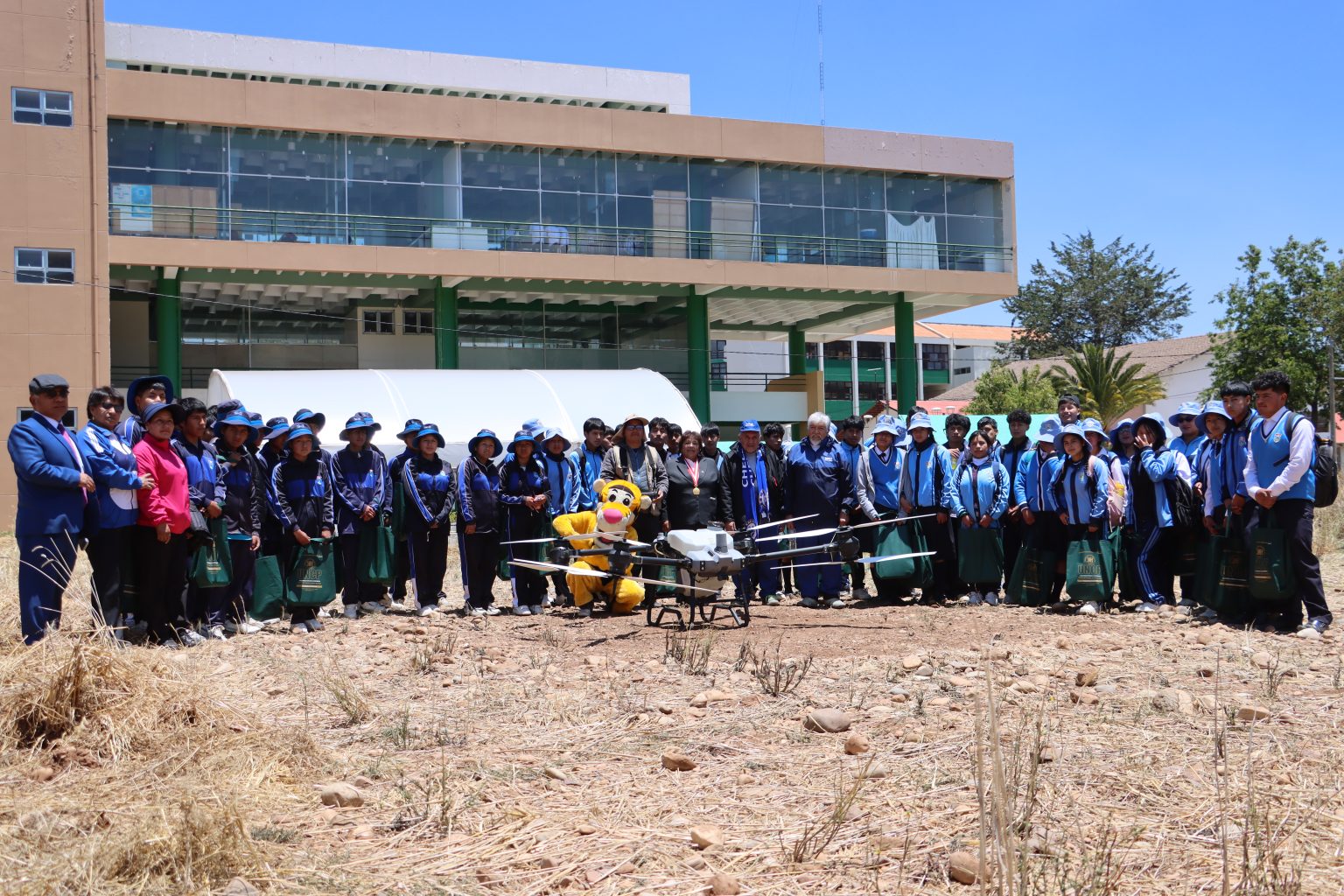 Estudiantes en el campo
